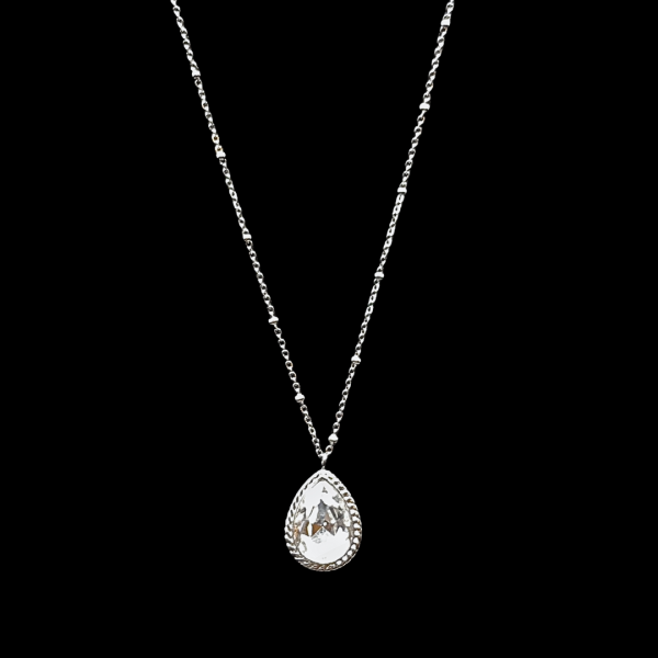 Collier en acier inoxydable argenté chaine travaillé